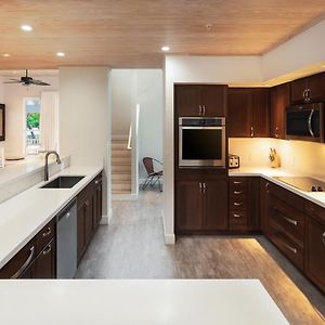 Dolphin Point Villas